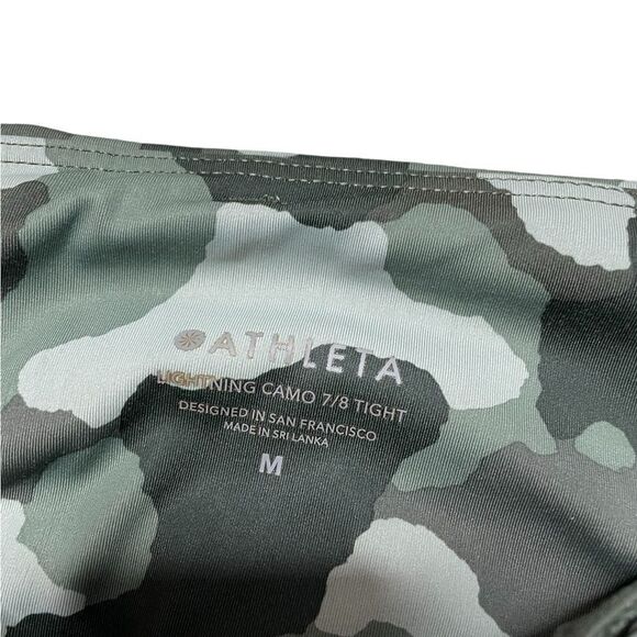 ATHLETA Lightning Camo 7/8 Tight Green Camo Size Medium - Picture 8 of 9